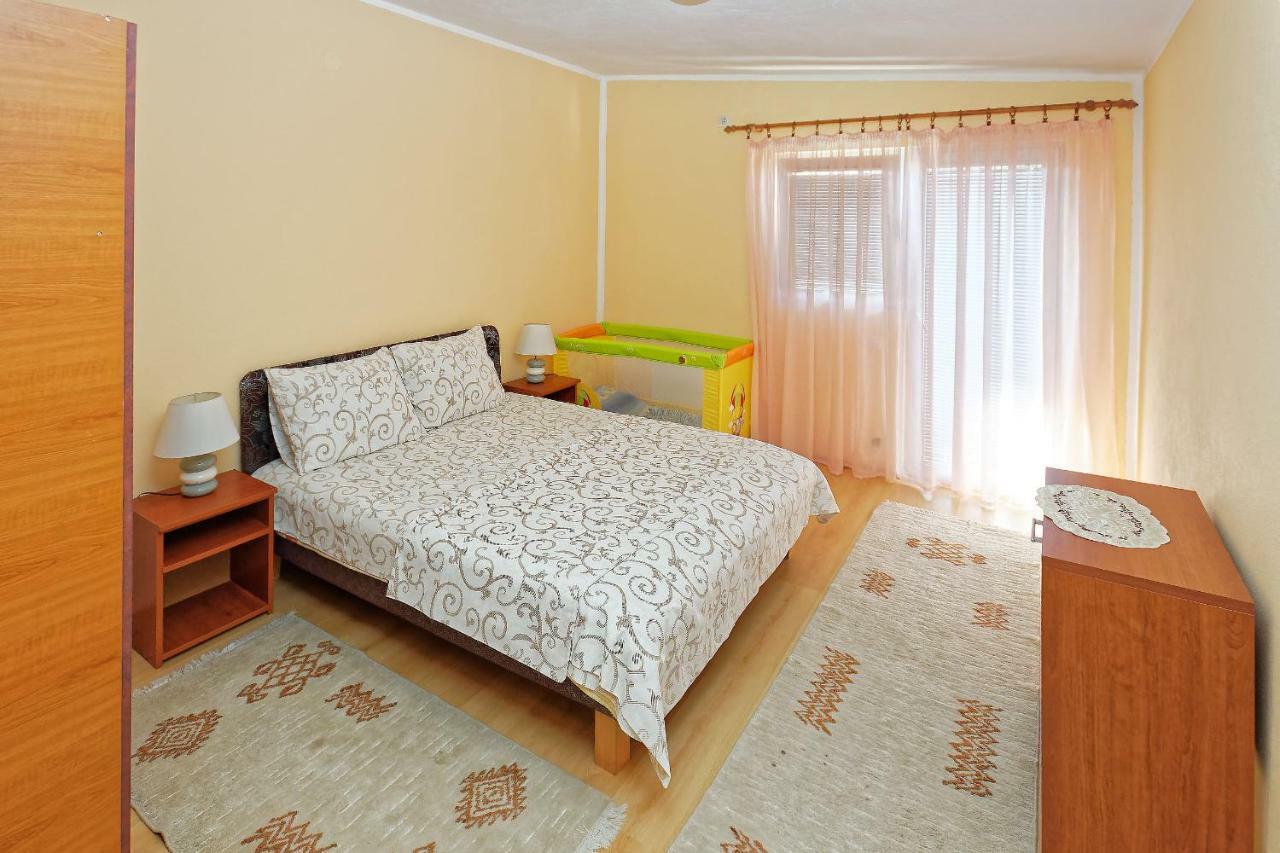 Apartments Ajla Утьеха Экстерьер фото